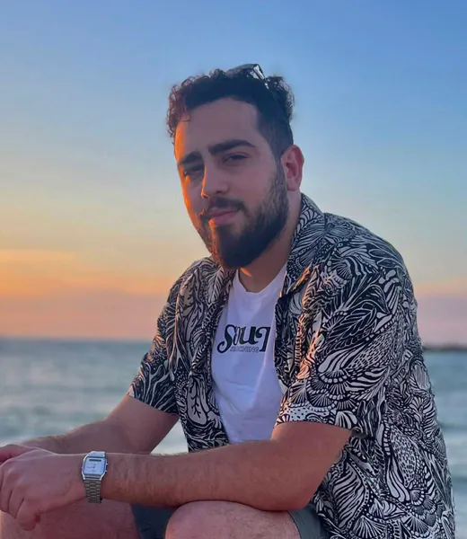 adel abu-shintours--tyny